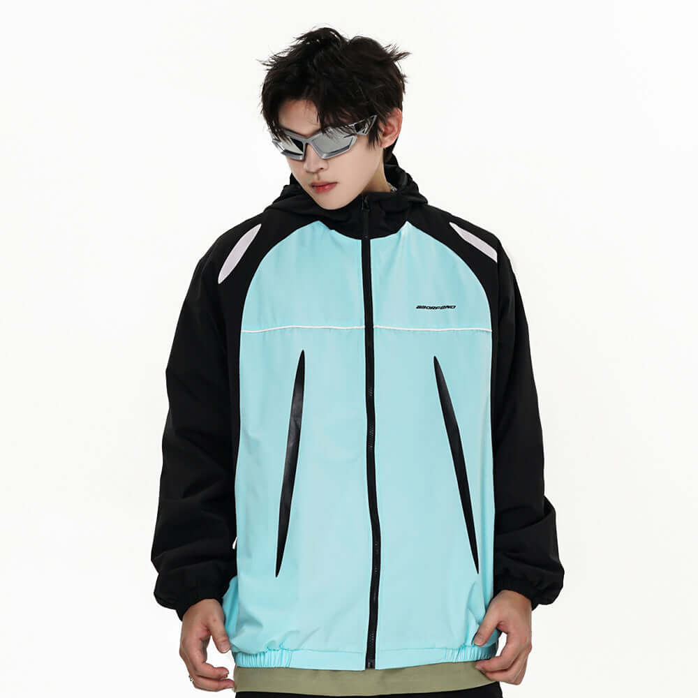 Stylish sun-protective wind coat for men, featuring a lightweight design and adjustable hood, perfect for outdoor wear.